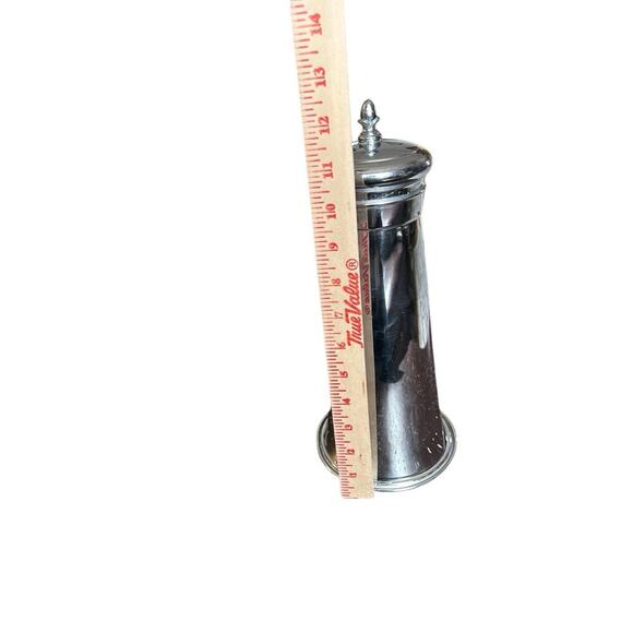 1930's Foreman Brothers Chrome Cocktail Shaker with Recipes On The Bottom - Picture 4 of 12